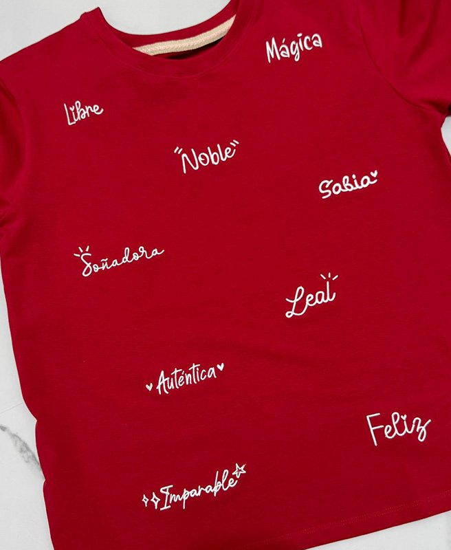 Camiseta Bordada Libre Noble Mágica - Imagen 2