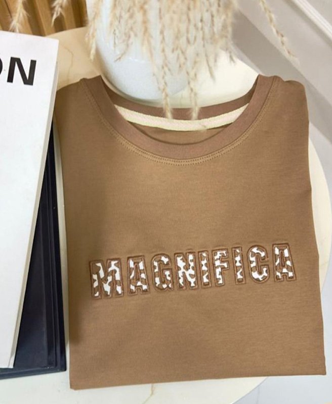 Camiseta Bordada Magnifica - Imagen 2