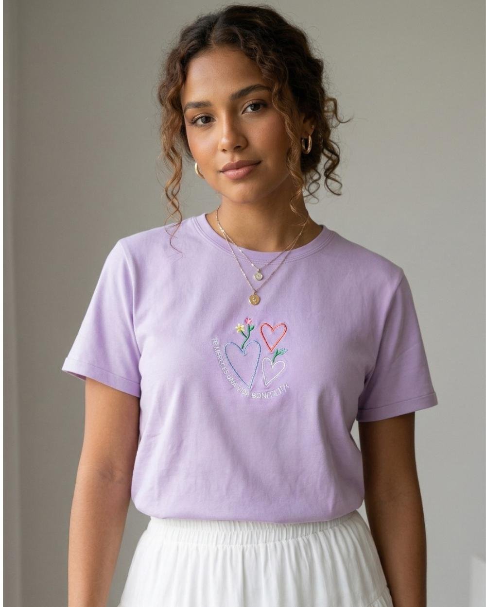 CAMISETA LARGA BORDADA TE MERECES UNA VIDA BONITA