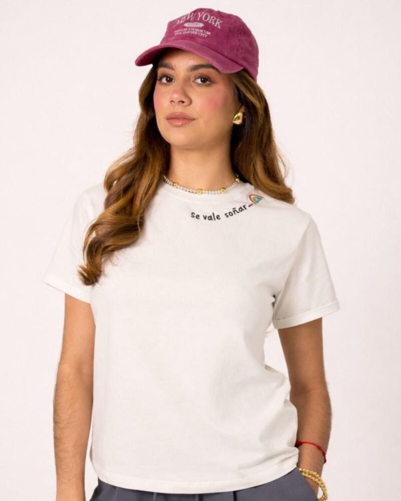 CAMISETA LARGA BORDADA SE VALE SOÑAR