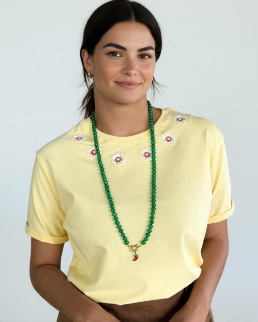 CAMISETA LARGA BORDADA CON DISEÑO FLORAL