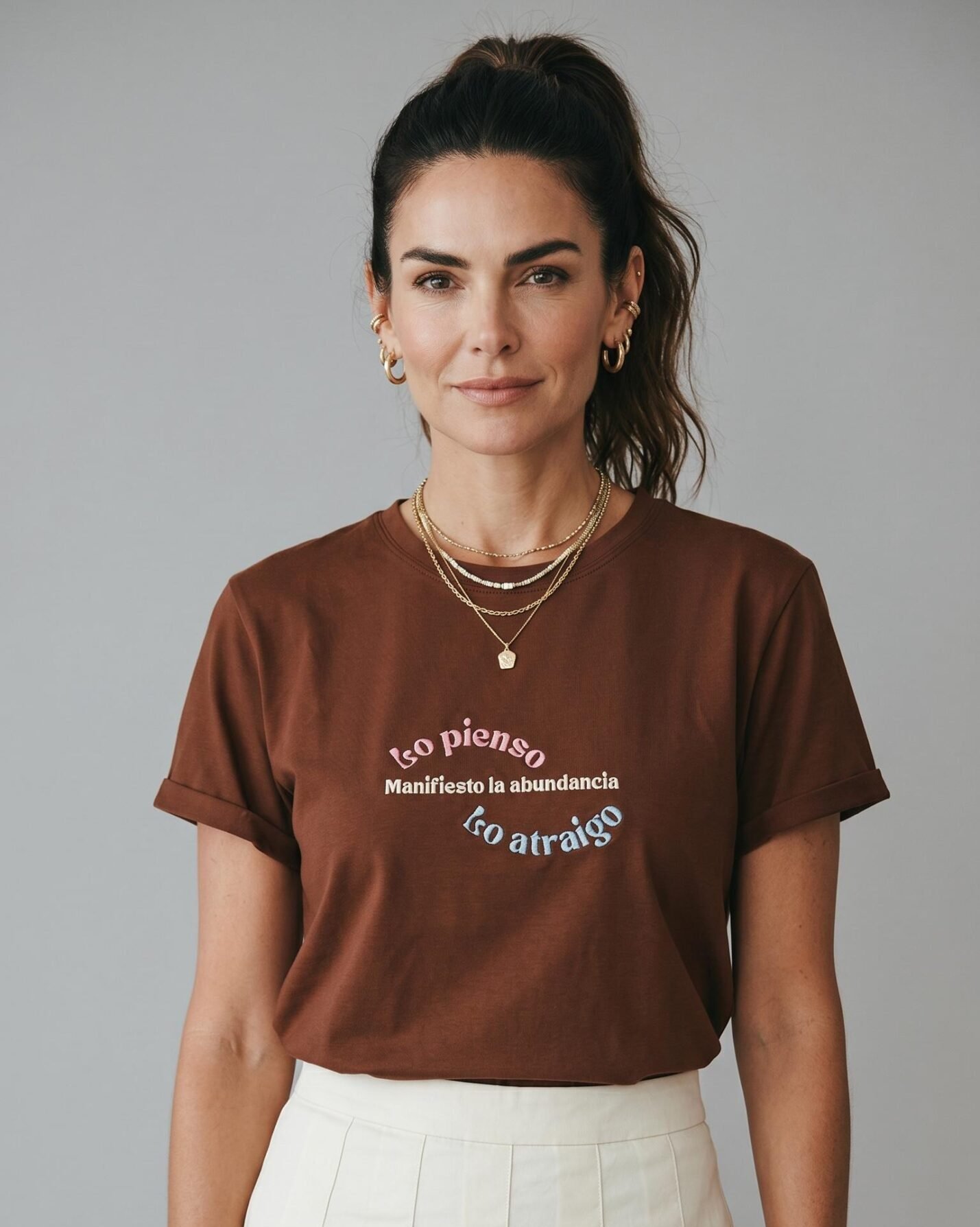 CAMISETA LARGA BORDADA MANIFIESTO